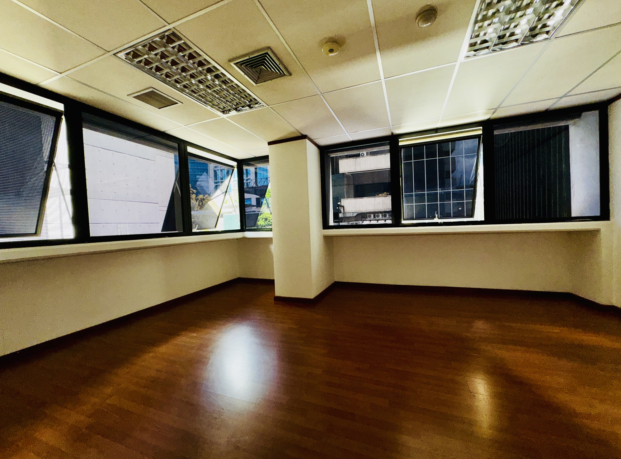 El Rosal Corporate Office